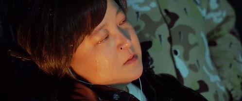 怀孕后哭红眼沈小姐不回头了,沈小姐转身离去，背后故事引人深思